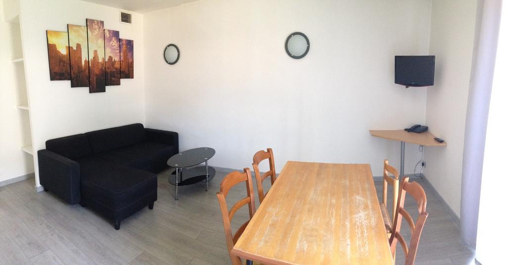 Appart'Hotel Residella Aubagne Gémenos Quarto foto