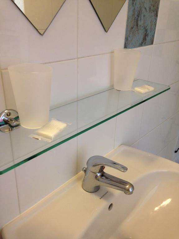 Appart'Hotel Residella Aubagne Gémenos Quarto foto