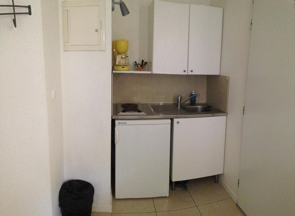 Appart'Hotel Residella Aubagne Gémenos Quarto foto